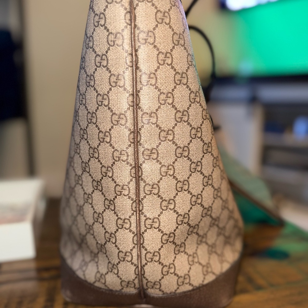 Gucci Beige and Brown Tote with Green and Red Stripe - Picture 8 of 9